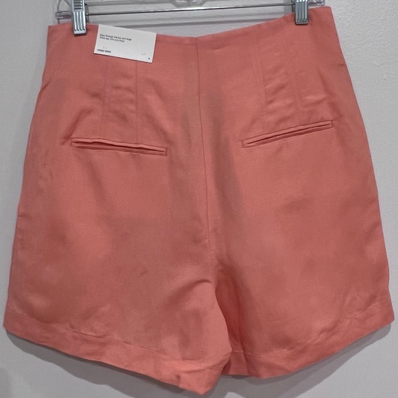 Ann Taylor NWT The Petite Paperbag Short in Shrimp, High Rise, Pleated, Size 6 - Picture 8 of 10